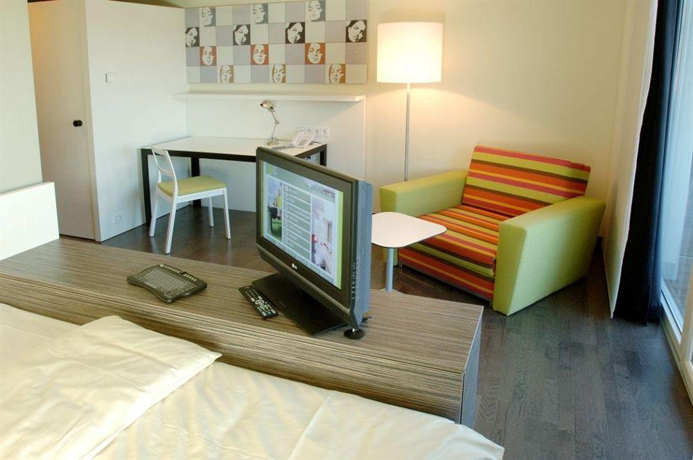 Harry'S Home Hotel & Apartments Graz Chambre photo